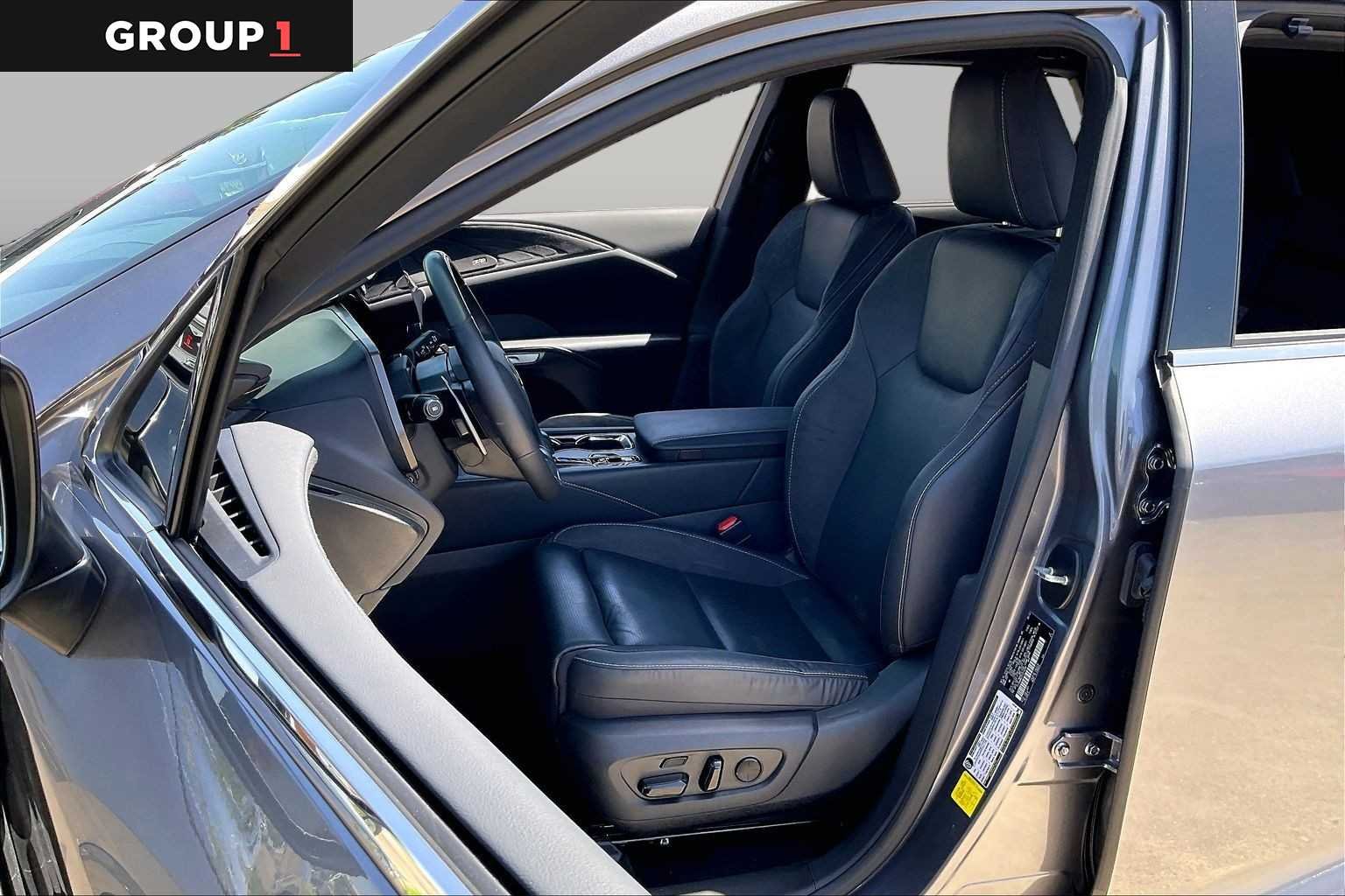Certified Used 2023 NEBULA GRAY PEARL Lexus Luxury image 7