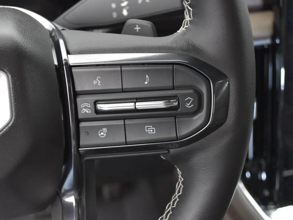 Used 2025 Volcanic Red GMC Denali Ultimate image 15