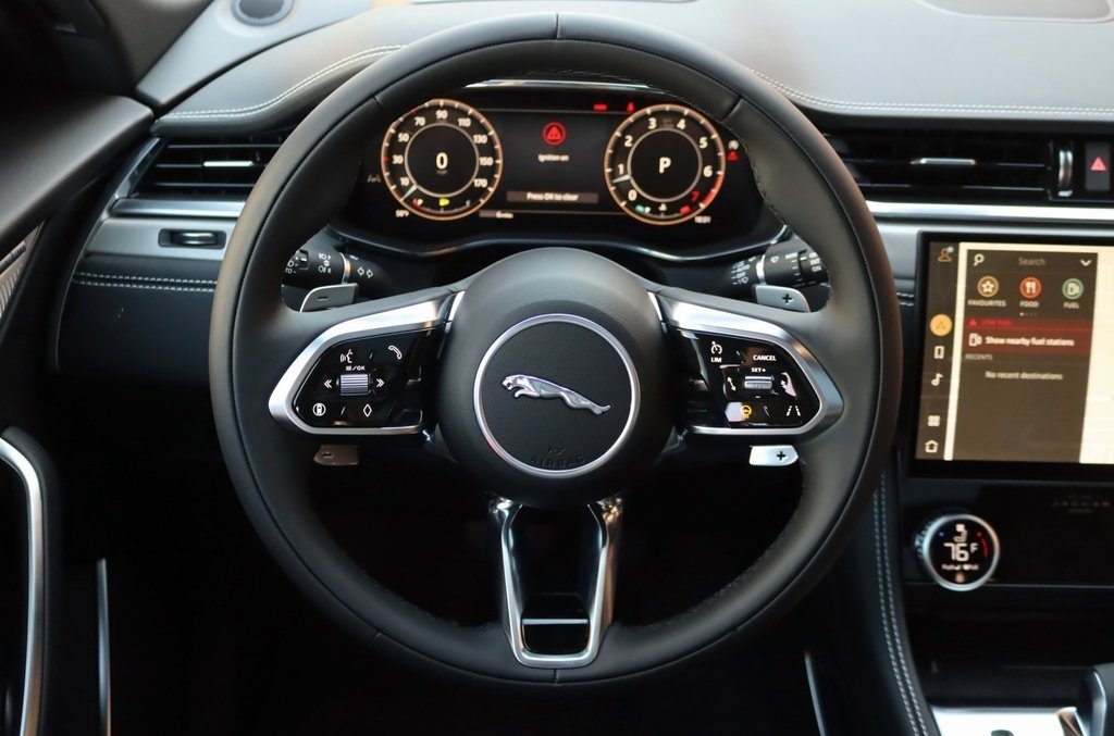 2026 JAGUAR F-PACE - Image 16