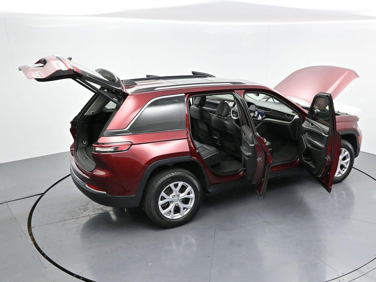 Used 2022 Red Jeep Limited image 44