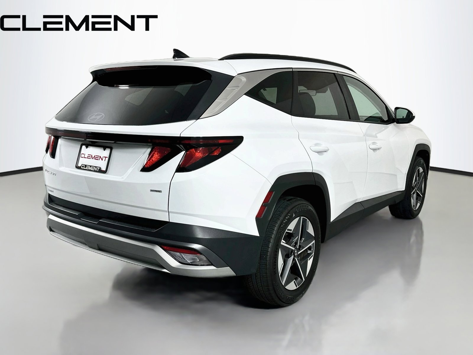 Certified Used 2025 White Hyundai SEL image 7