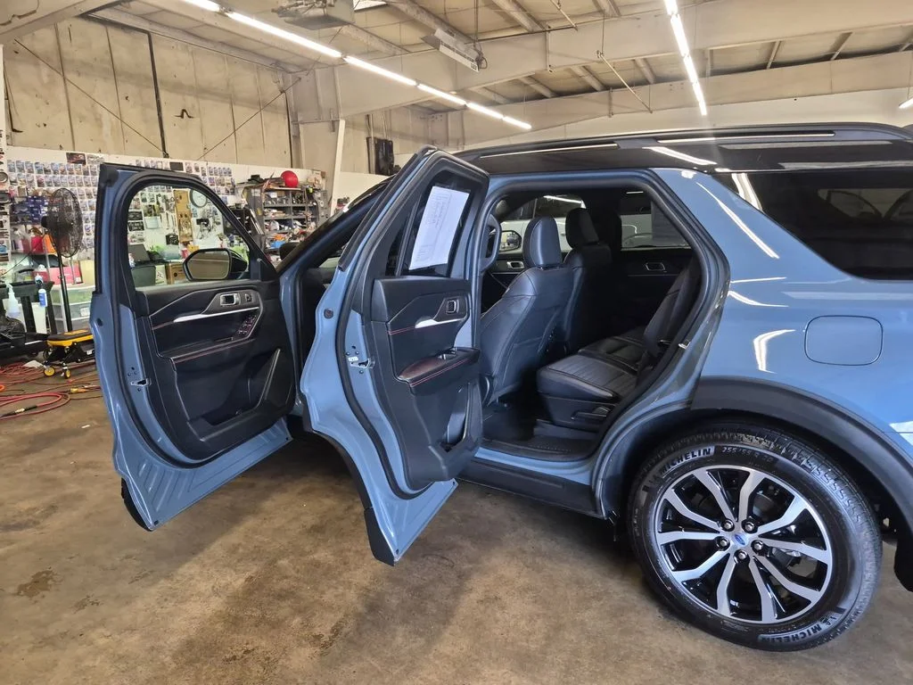 Used 2025 Vapor Blue Metallic Ford ST-Line image 14