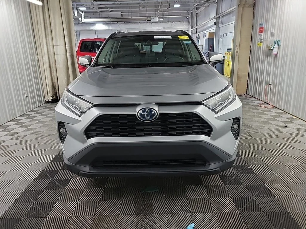 Certified Used 2021 Silver Toyota XLE image 12