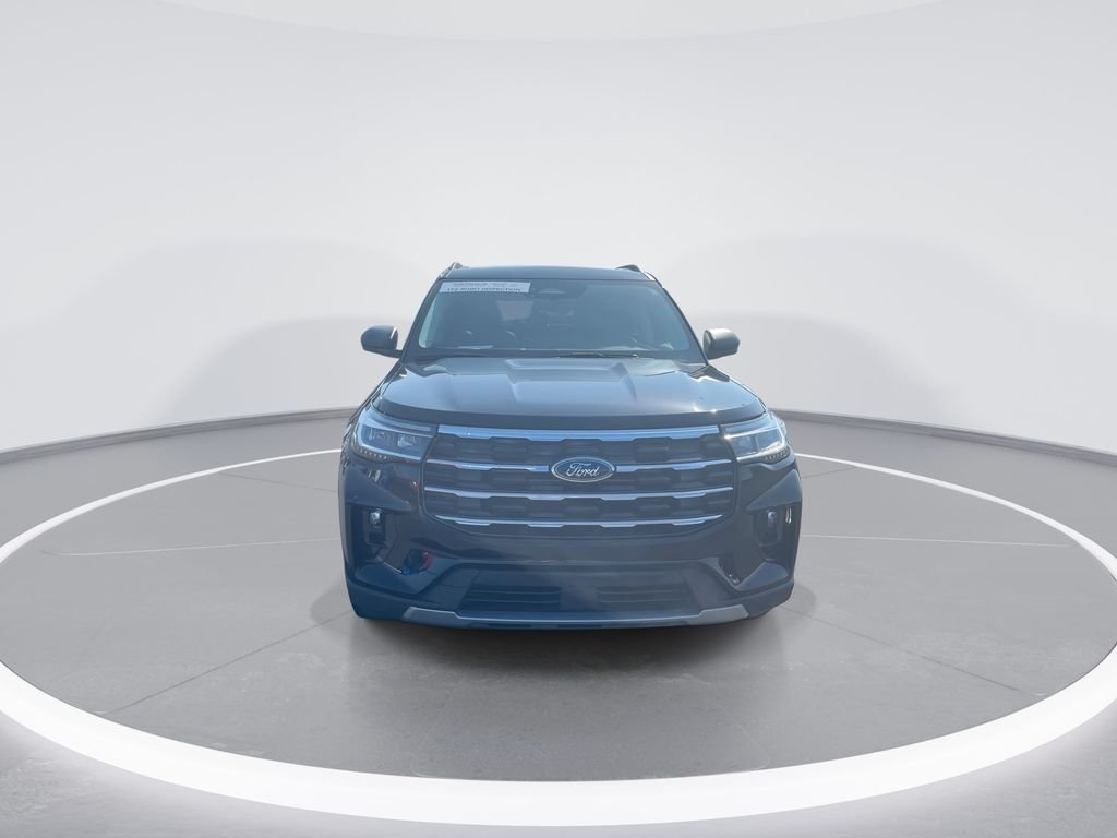 Used 2025 Black Ford Active image 3