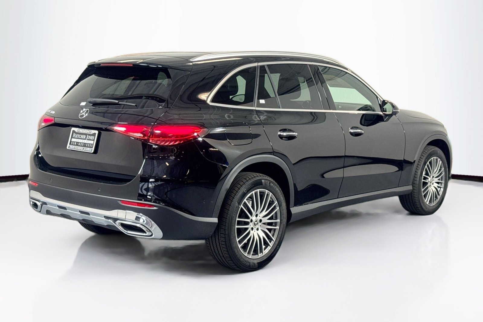 New 2026 Black Mercedes-Benz GLC 300 image 5