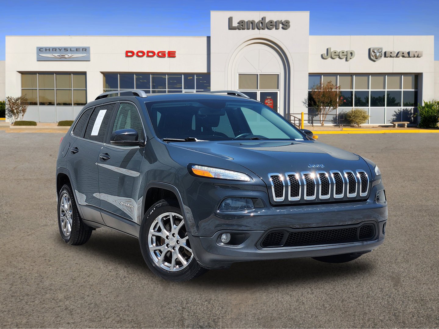 2018 Jeep Cherokee Latitude Plus's photo