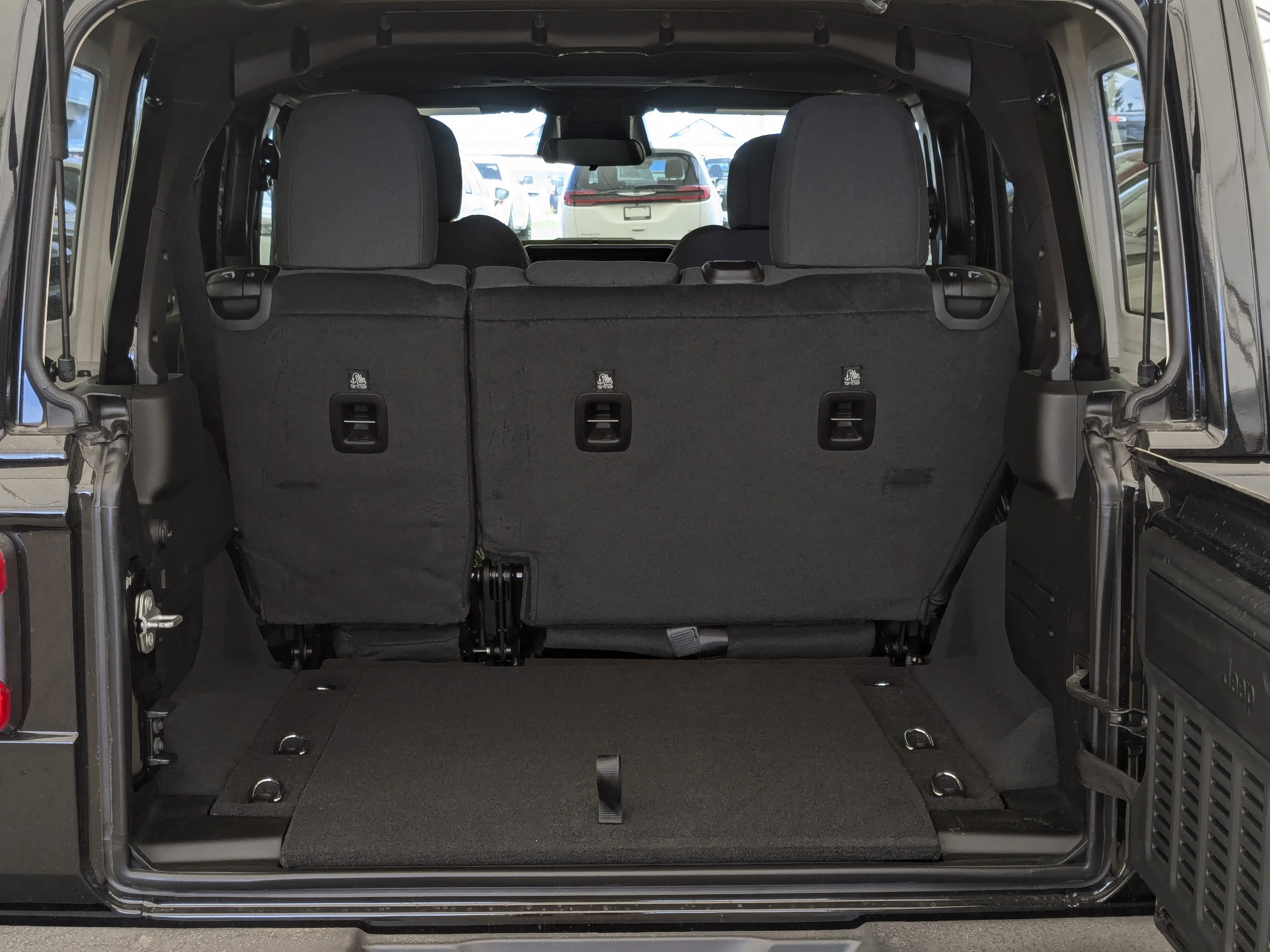 New 2026 Black Jeep Sahara - - Body-Color Top - Side Steps - 2.0L Turbo - Remote Start & tons more! image 24