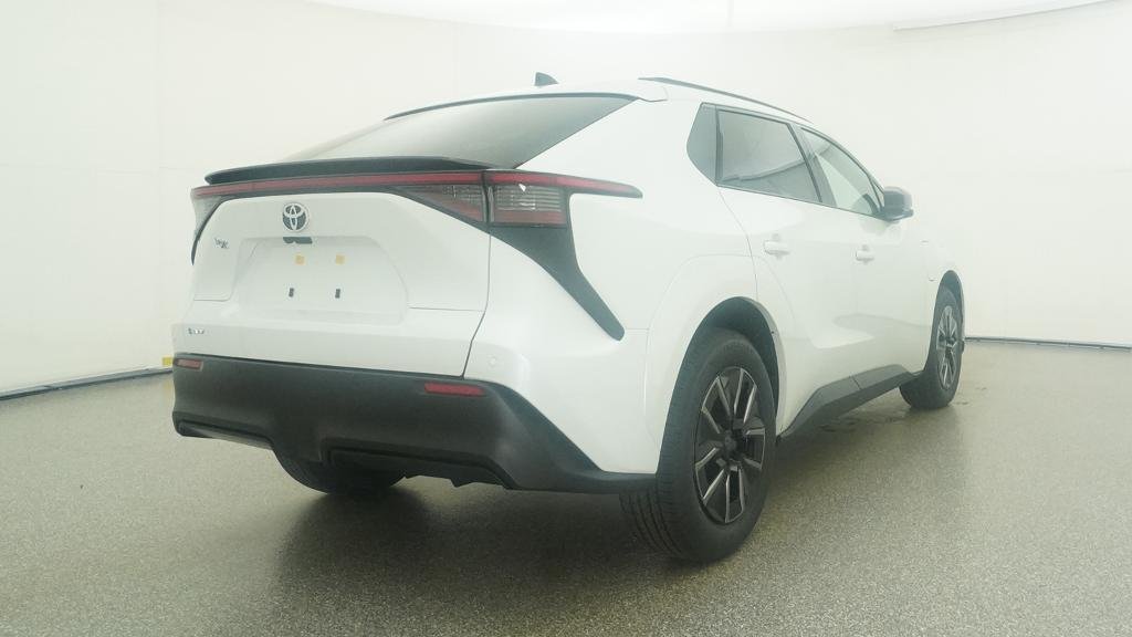 New 2026 Wind Chill Pearl Toyota XLE image 49