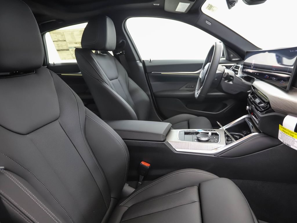 2025 BMW i4 M50 - Photo 30
