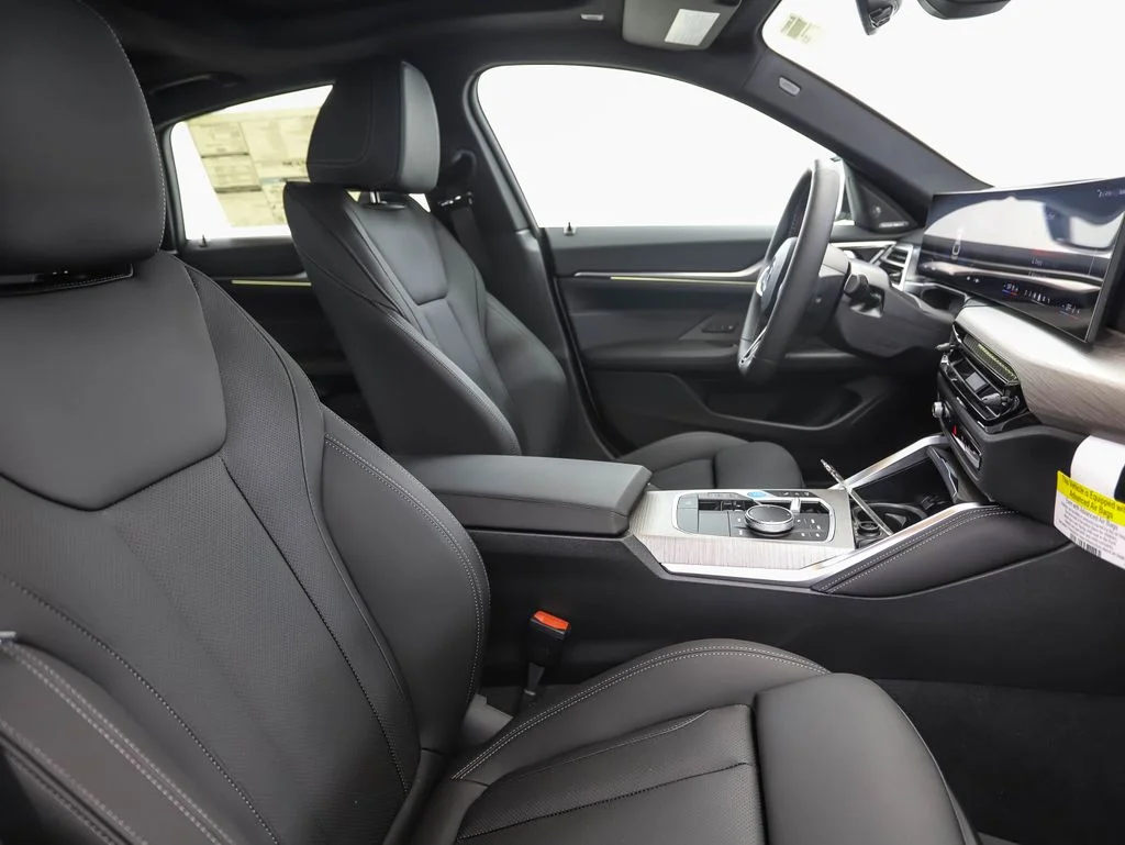 2025 BMW i4 M50 - Photo 30