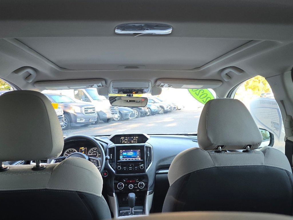 Used 2020 White Subaru Premium image 28