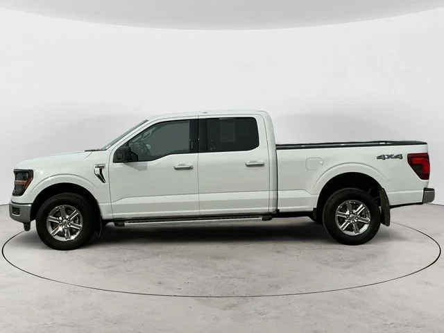Used 2024 Oxford White Ford XLT image 8