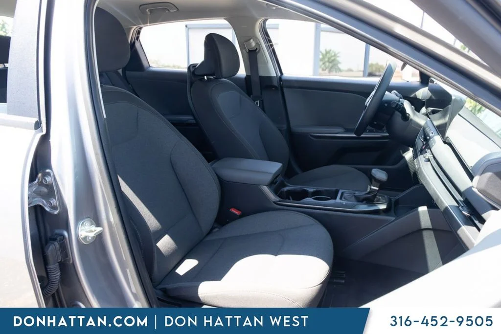 Used 2025 Gray Kia LXS image 17