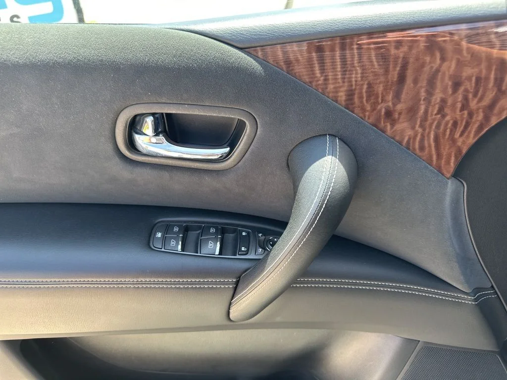 Used 2020 Silver Nissan SV image 11