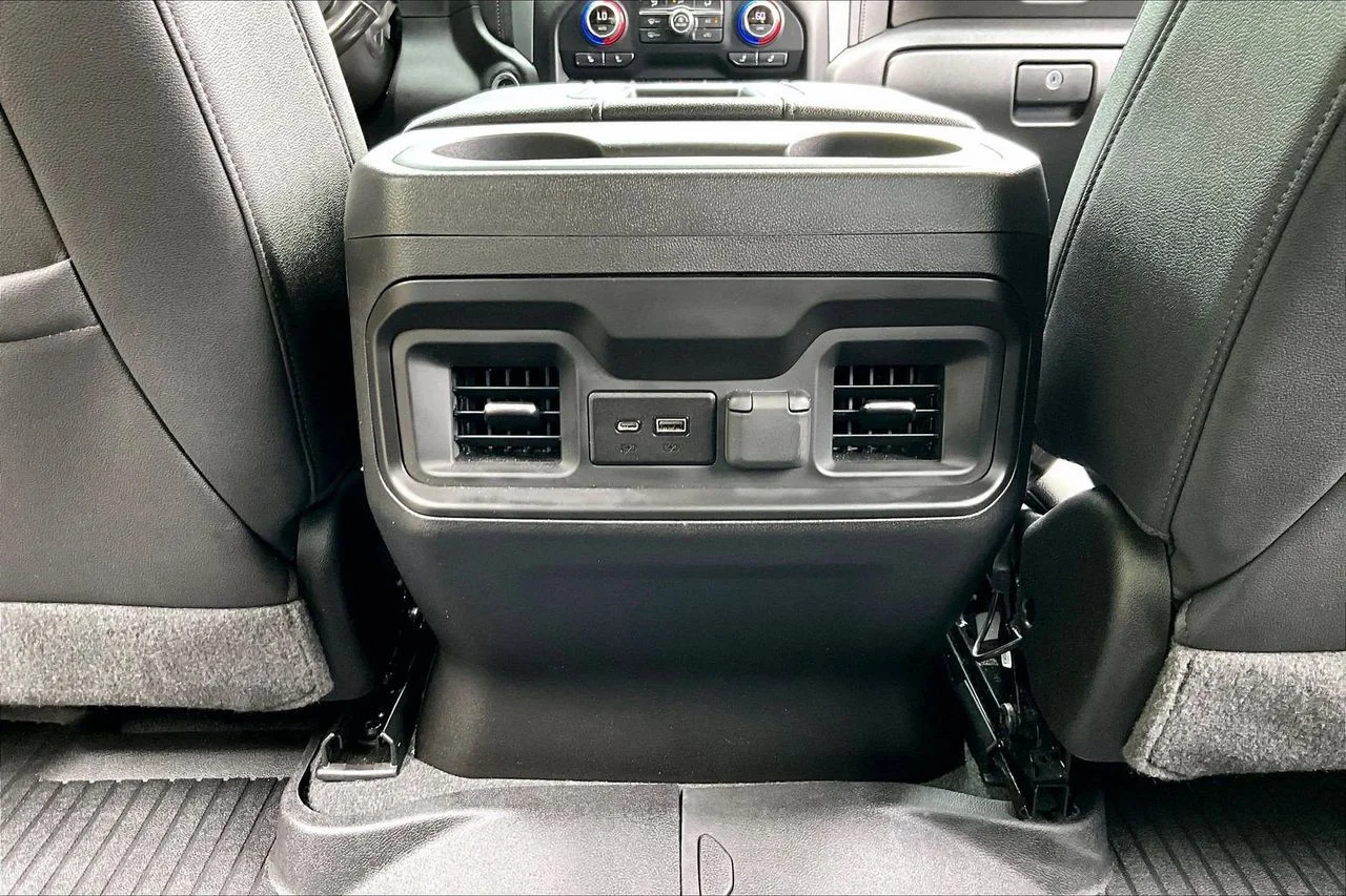 Used 2022 Silver Chevrolet LT image 16