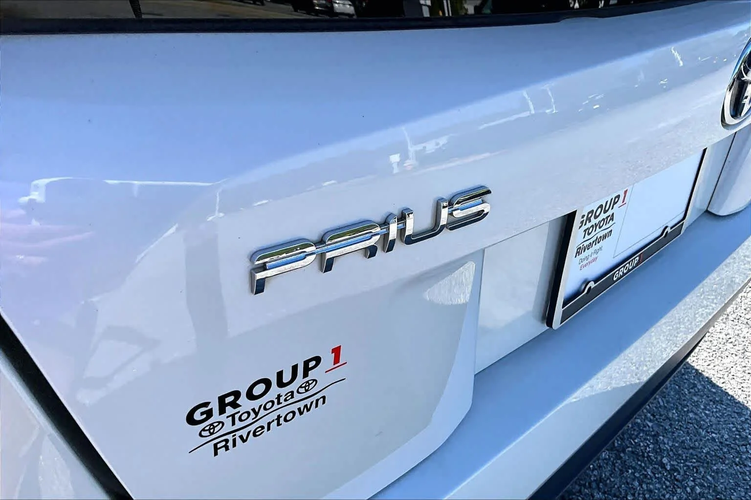 Used 2016 Blizzard Pearl Toyota Three image 27