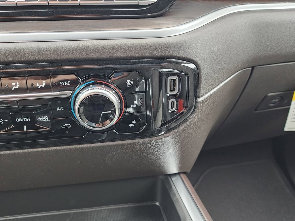 2026 GMC Sierra 1500 SLT - Photo 29