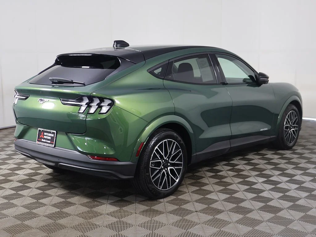 Used 2025 Green Metallic Ford Premium image 15