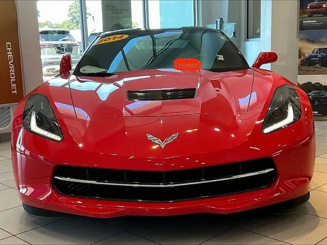 Used 2014 Red Chevrolet Base image 2