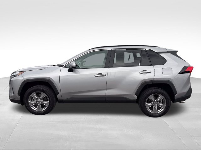 Used 2022 Silver Toyota XLE image 2