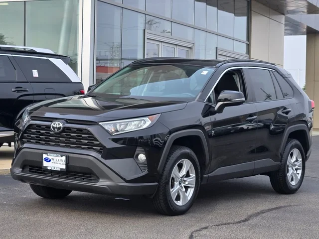 2020 Toyota RAV4 XLE