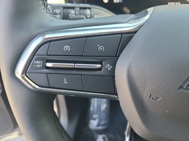 Used 2025 Sterling Gray Metallic Chevrolet LT image 29
