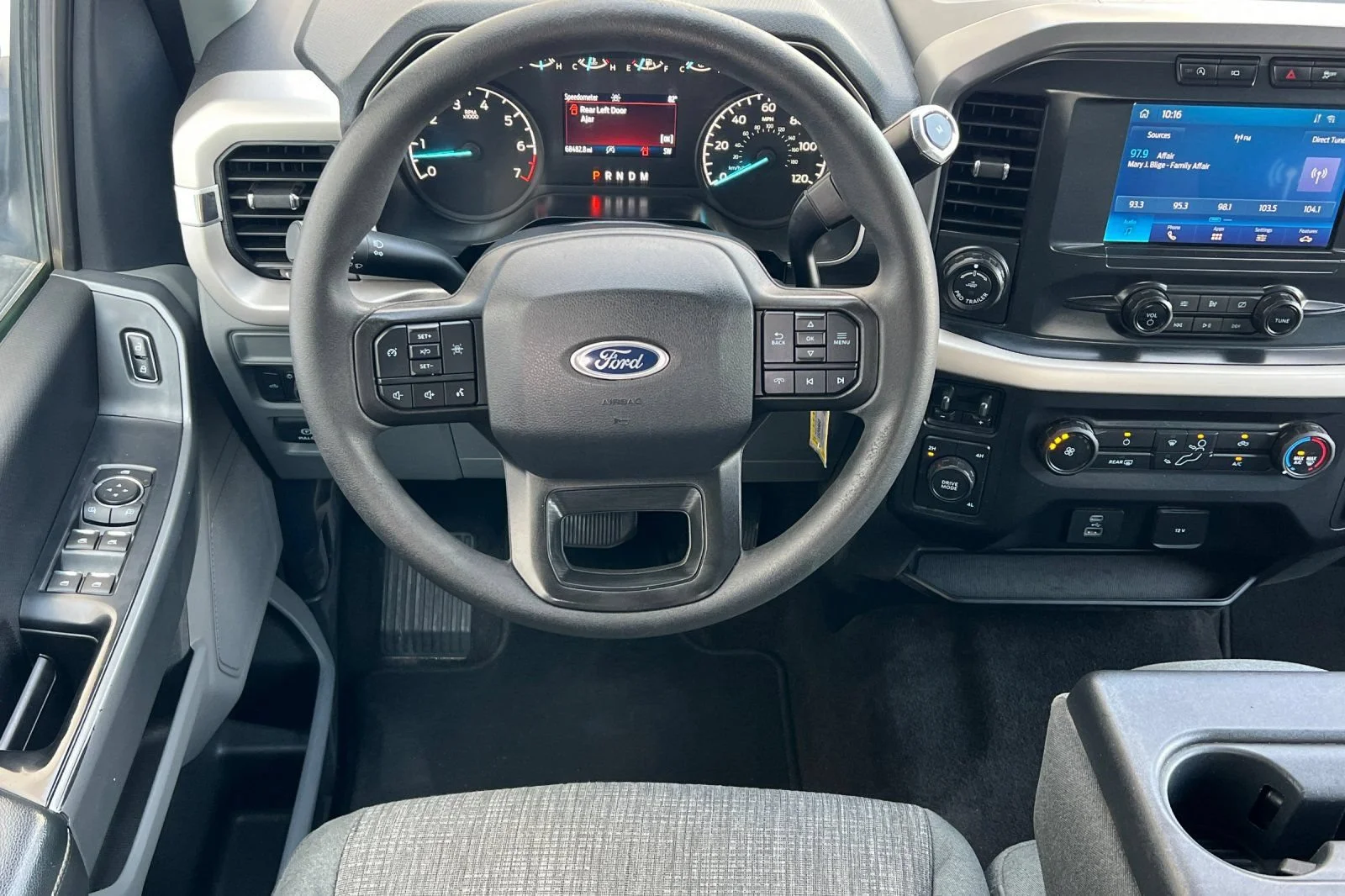 Used 2021 White Ford XL image 14