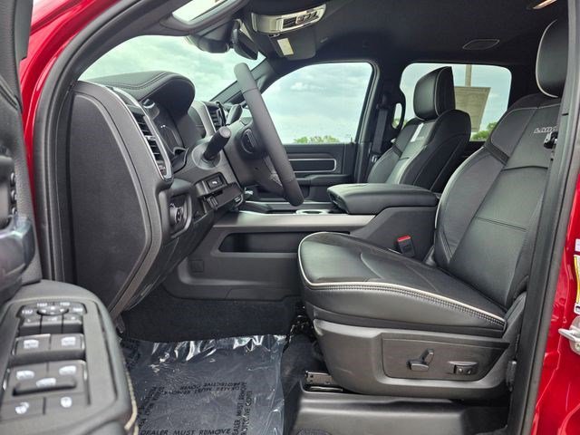 New 2026 Molten Red Pearl-Coat Exterior Paint RAM Laramie image 21
