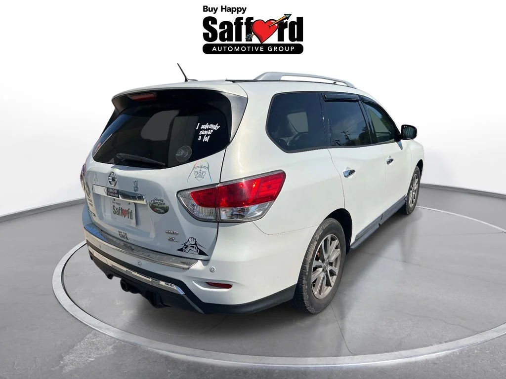 Used 2014 White Nissan SL image 15