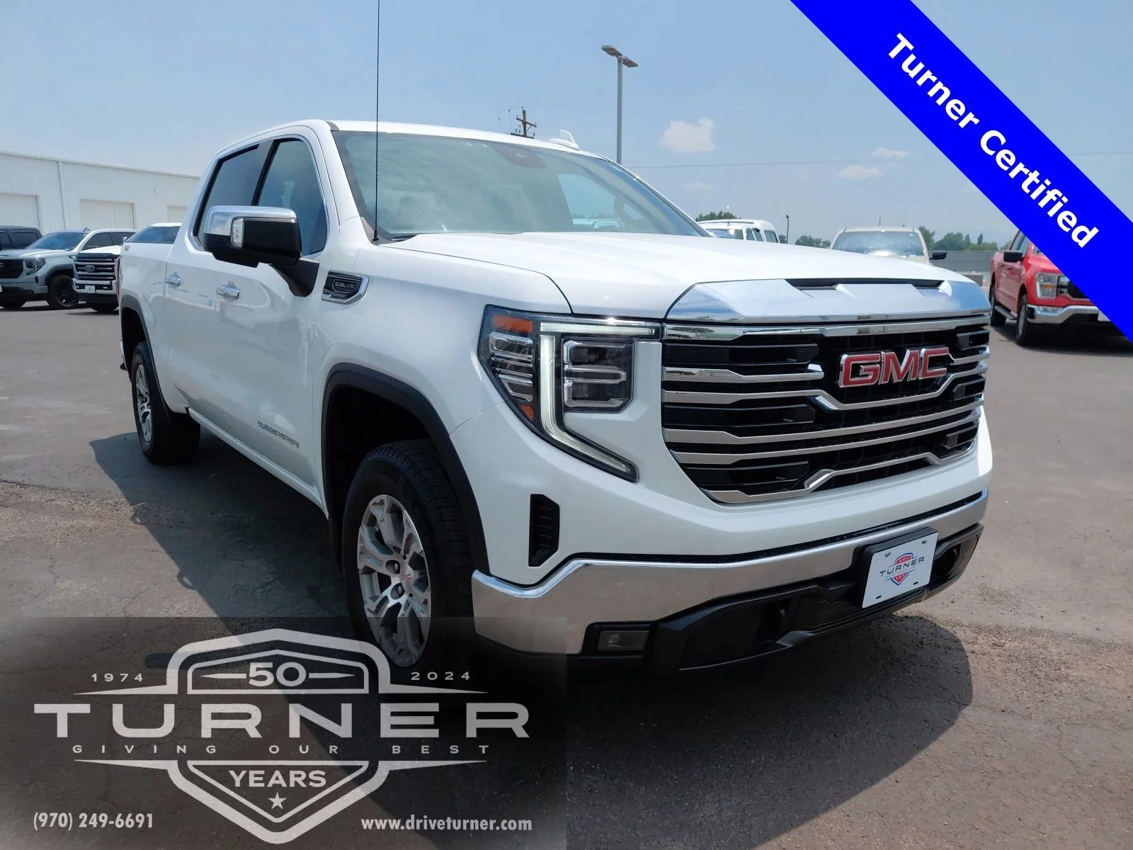 2025 GMC Sierra 4WD Crew Cab Short Box SLT's photo