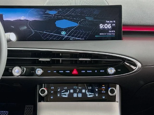 New 2026 White Genesis 2.5T Advanced image 16