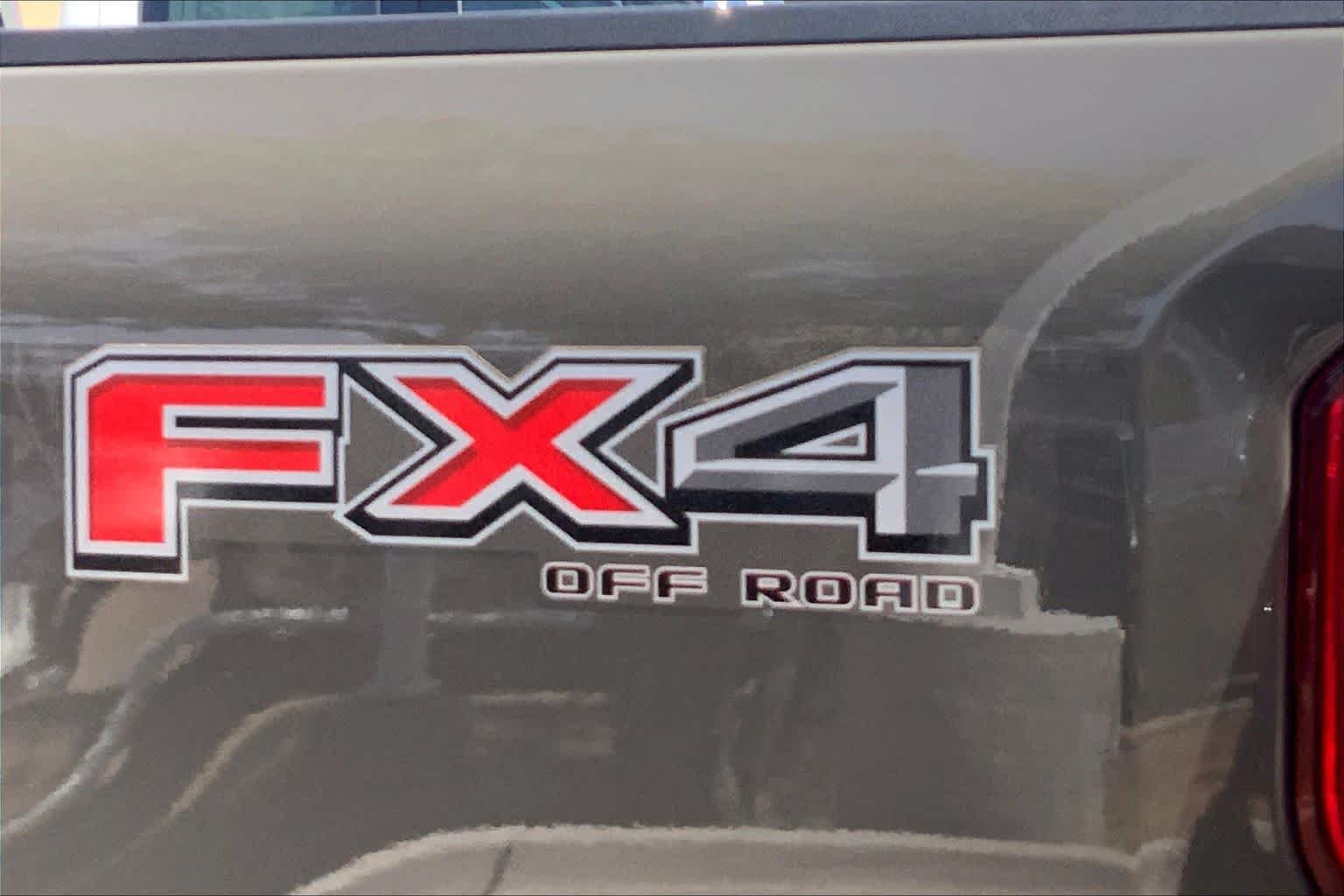 New 2026 Marsh Gray Ford F-250® Lariat® image 15