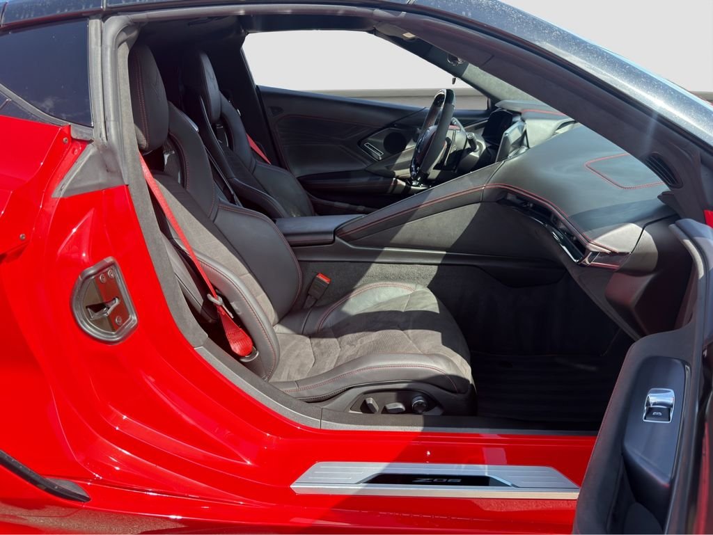 Used 2024 Red Chevrolet Z06 image 16