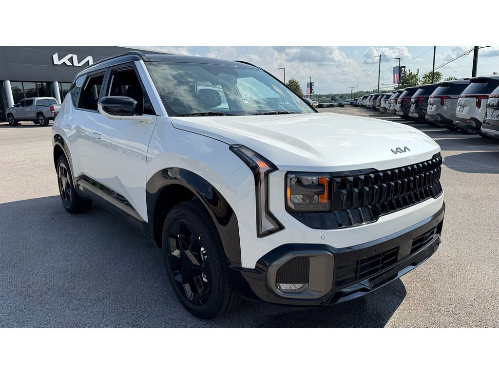New 2027 Snow White Pearl / Black Roof Kia X-Line S image 2