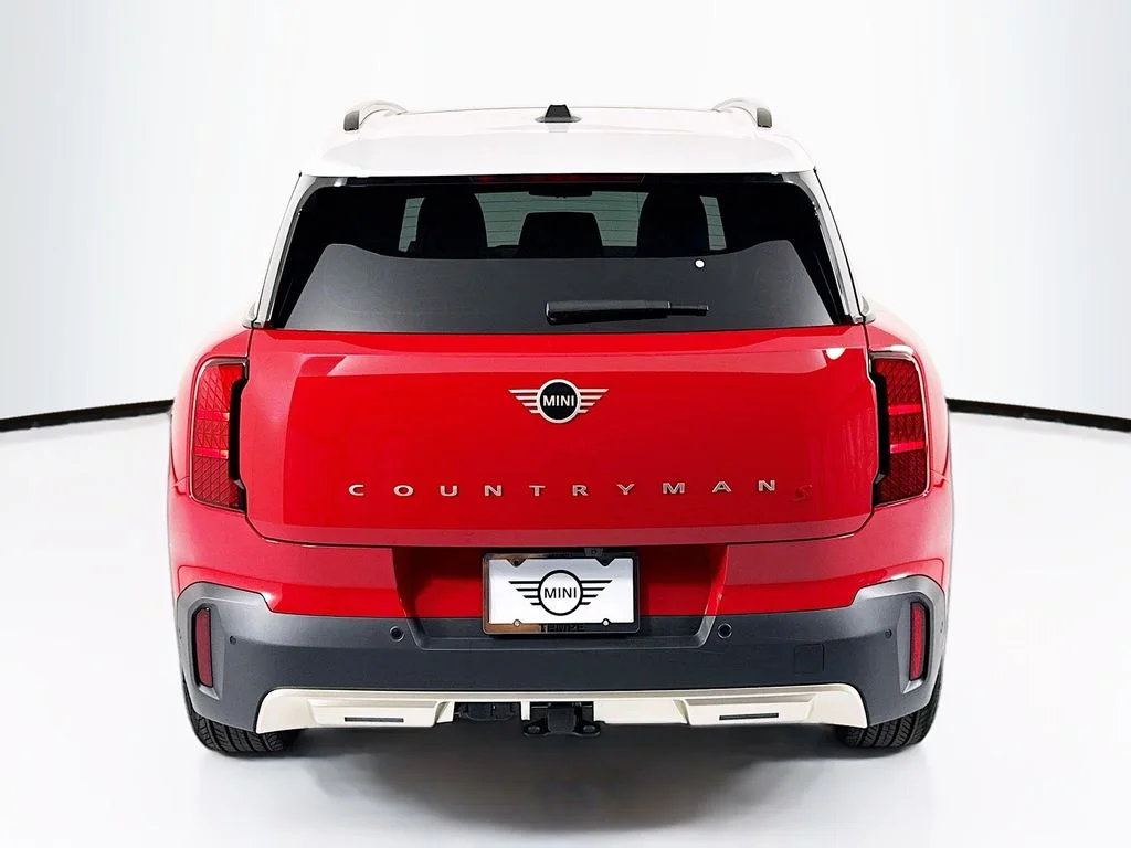 New 2027 Chili Red II MINI Iconic image 6