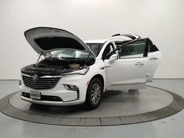 Used 2023 White Buick Essence image 12