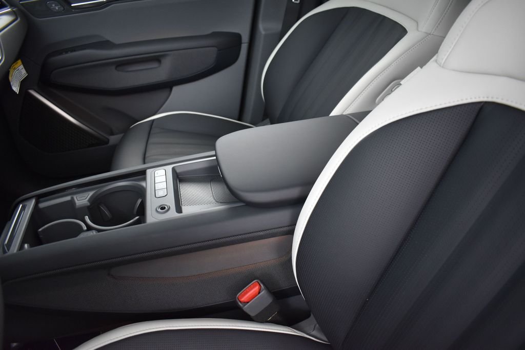 New 2026 Glacial White Pearl / Black Ro Kia GT-Line AWD image 11