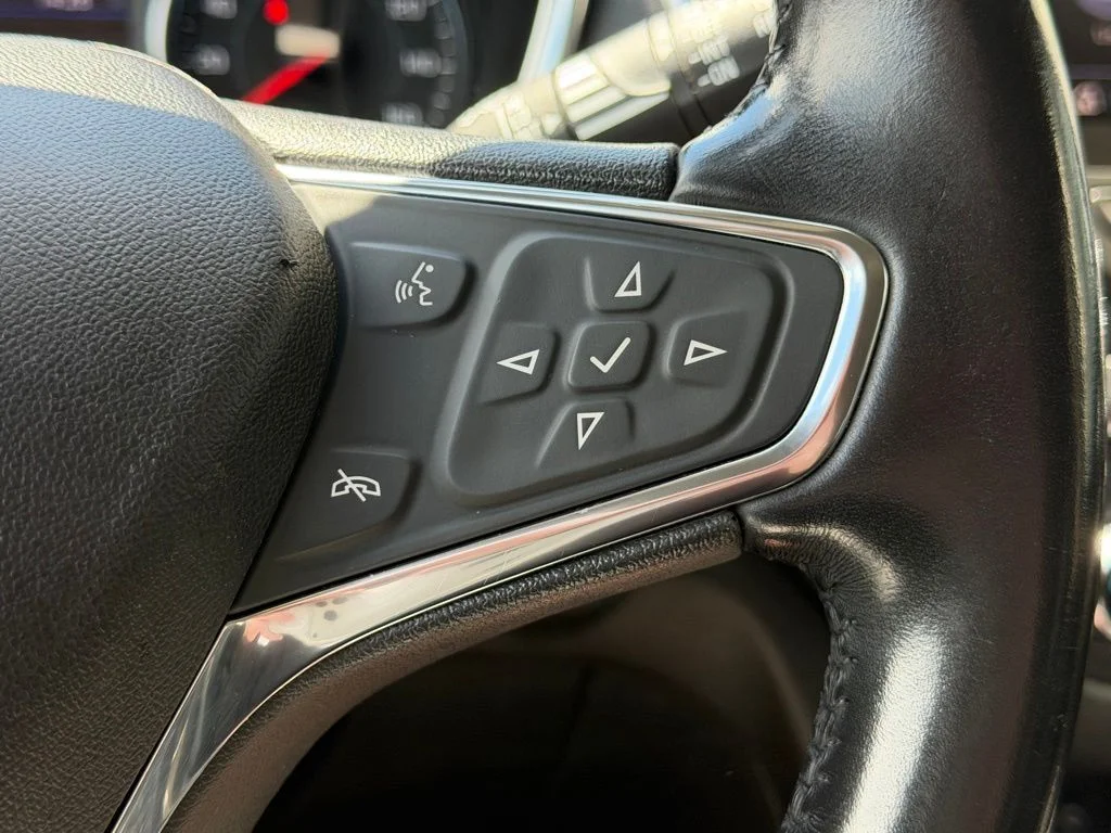 Used 2020 Black Chevrolet Premier image 19