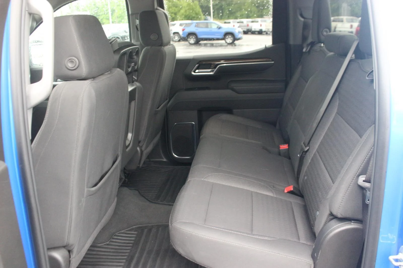 Used 2025 Riptide Blue Metallic Chevrolet LT image 33