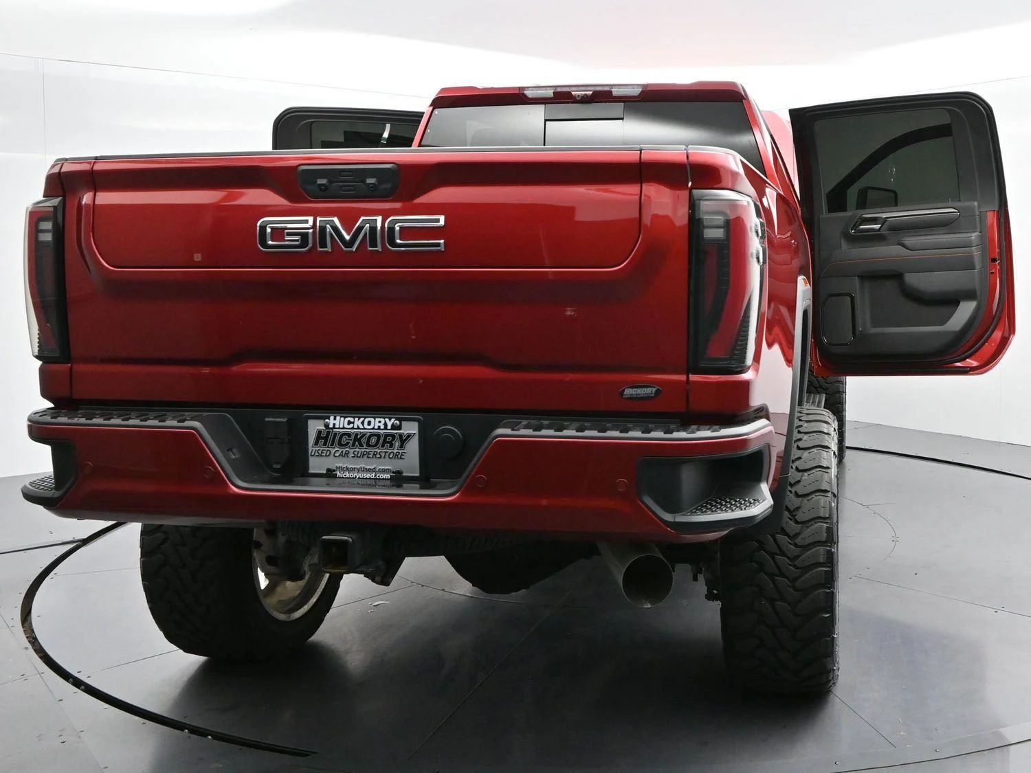 Used 2026 Volcanic Red Tintcoat GMC AT4 image 40