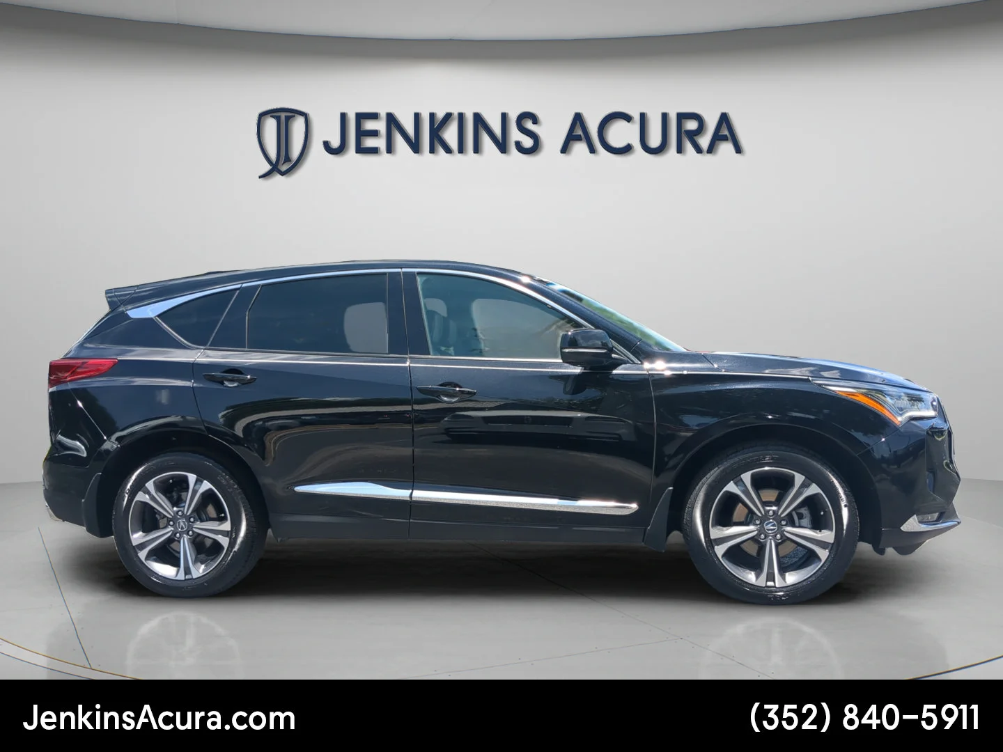 Used 2024 Majestic Black Pearl Acura w/Advance Package image 8