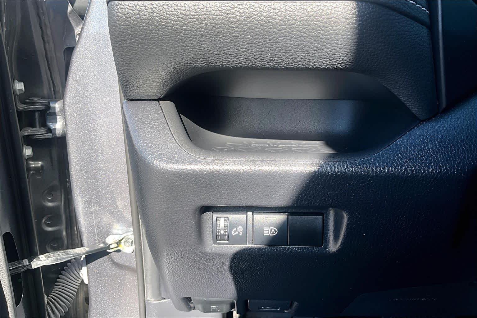 Used 2021 Magnetic Gray Metallic Toyota XLE image 32