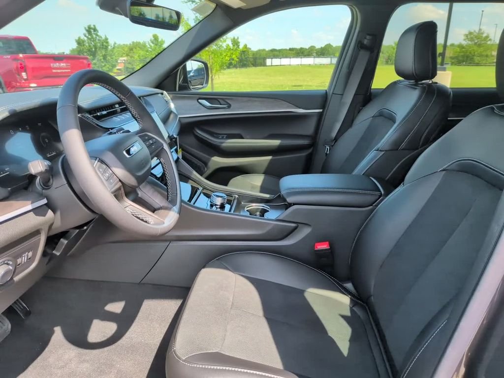 New 2026 Gray Jeep Altitude image 17