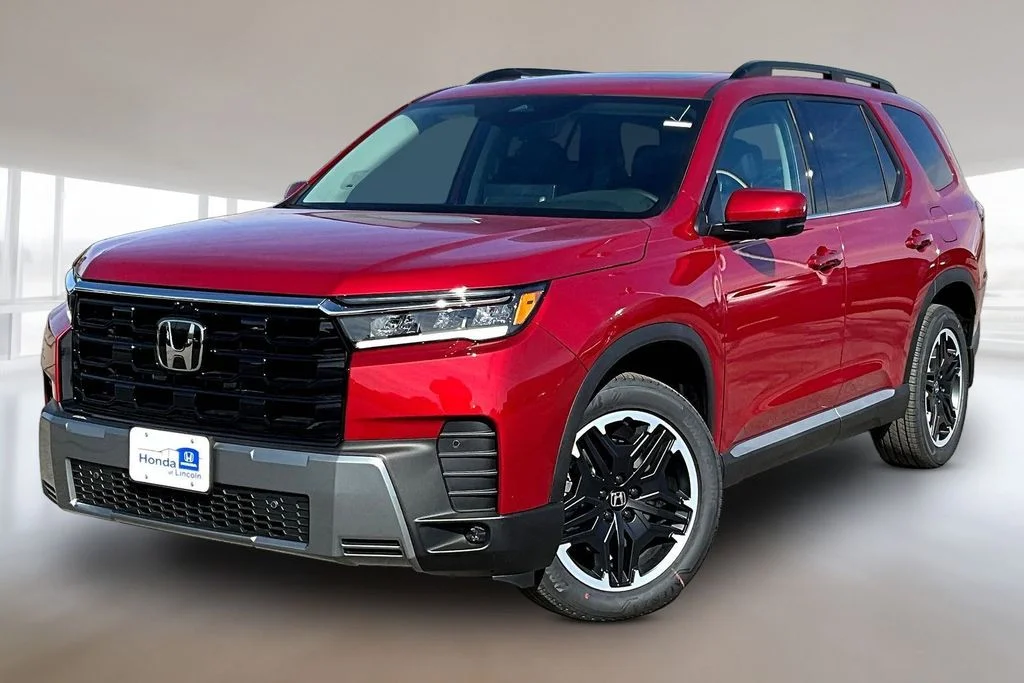 2026 Honda Pilot Touring AWD's photo