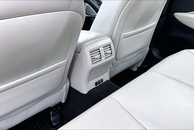 Used 2023 Black INFINITI LUXE image 33