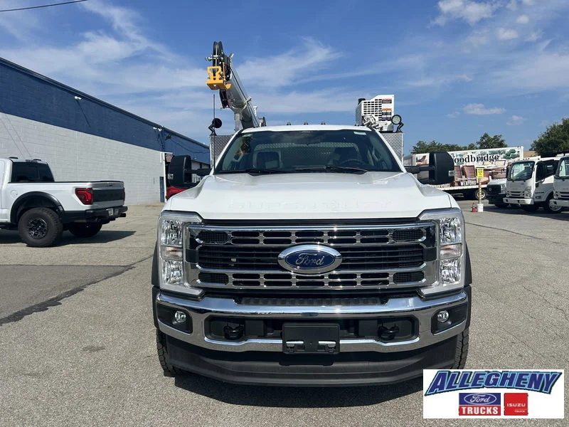 New 2024 Oxford White Ford F-600® XL image 3