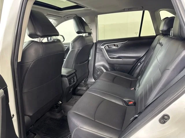 Certified Used 2020 Blizzard Pearl Toyota Limited image 12