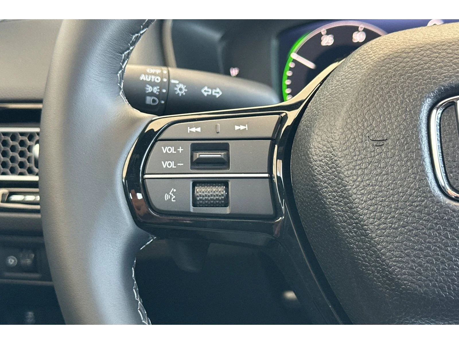 New 2026 Platinum White Pearl Honda Sport Touring image 26