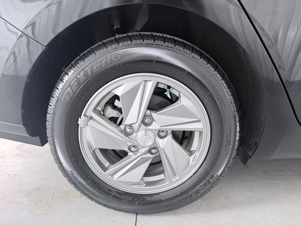 Used 2026 Black Hyundai SE image 4