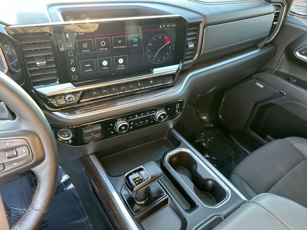 Used 2025 Silver GMC Elevation image 6